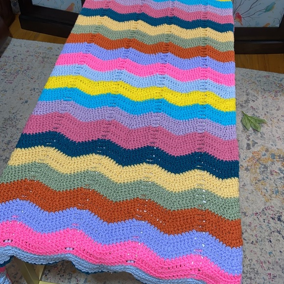 Handmade Crochet Ripple Stripe Lap Blanket Size 54"x43" Vintage Look Blanket - Picture 5 of 17